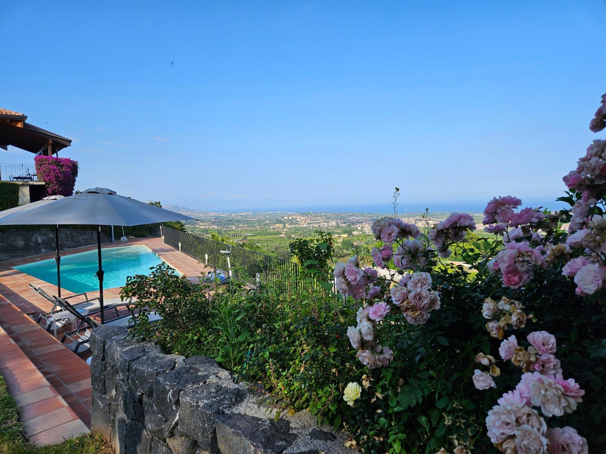 Open Land Holiday House Villa Fiumefreddo di Sicilia Buitenkant foto